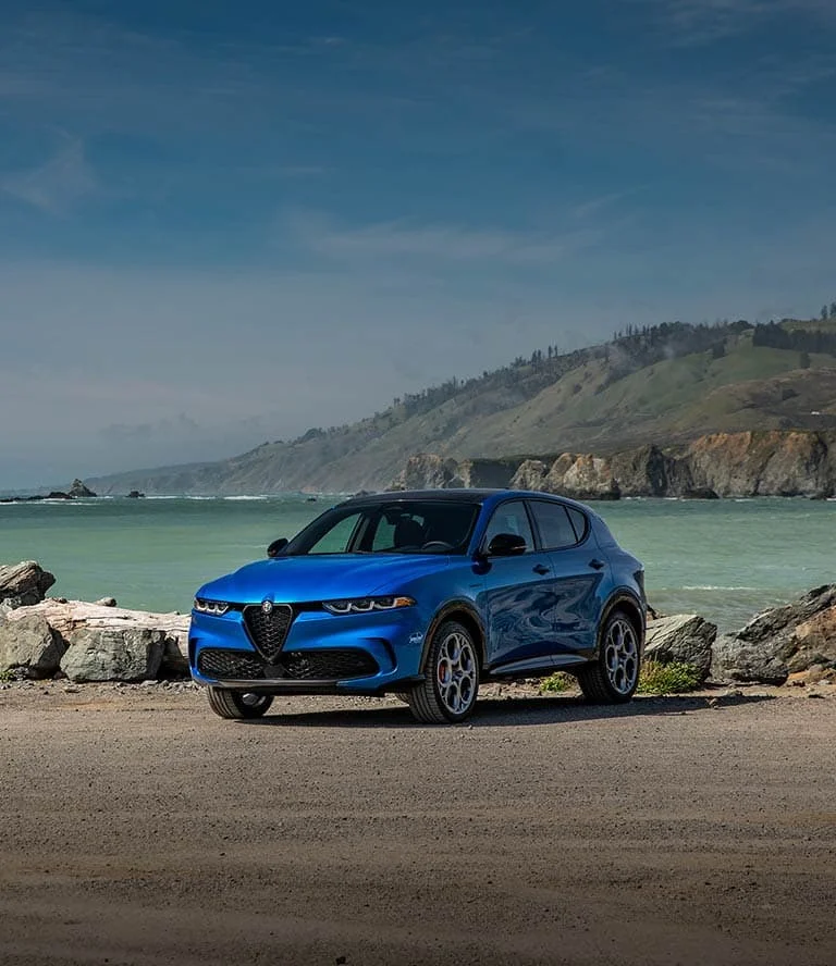2025 Alfa Romeo Tonale hero view