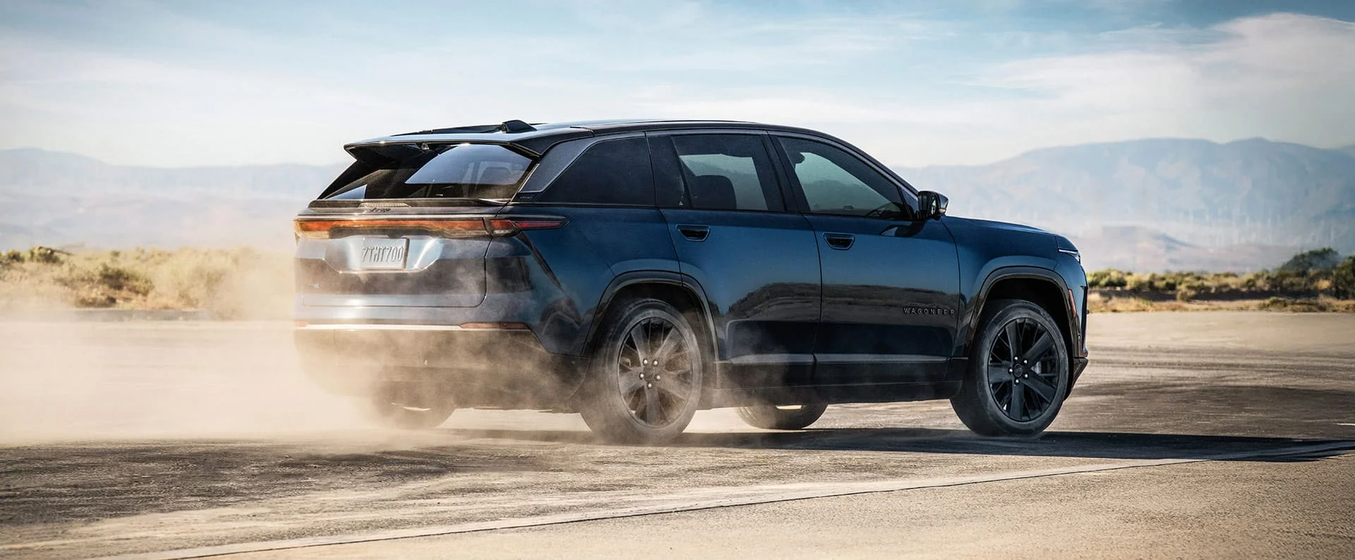 2025 Jeep Wagoneer S hero view